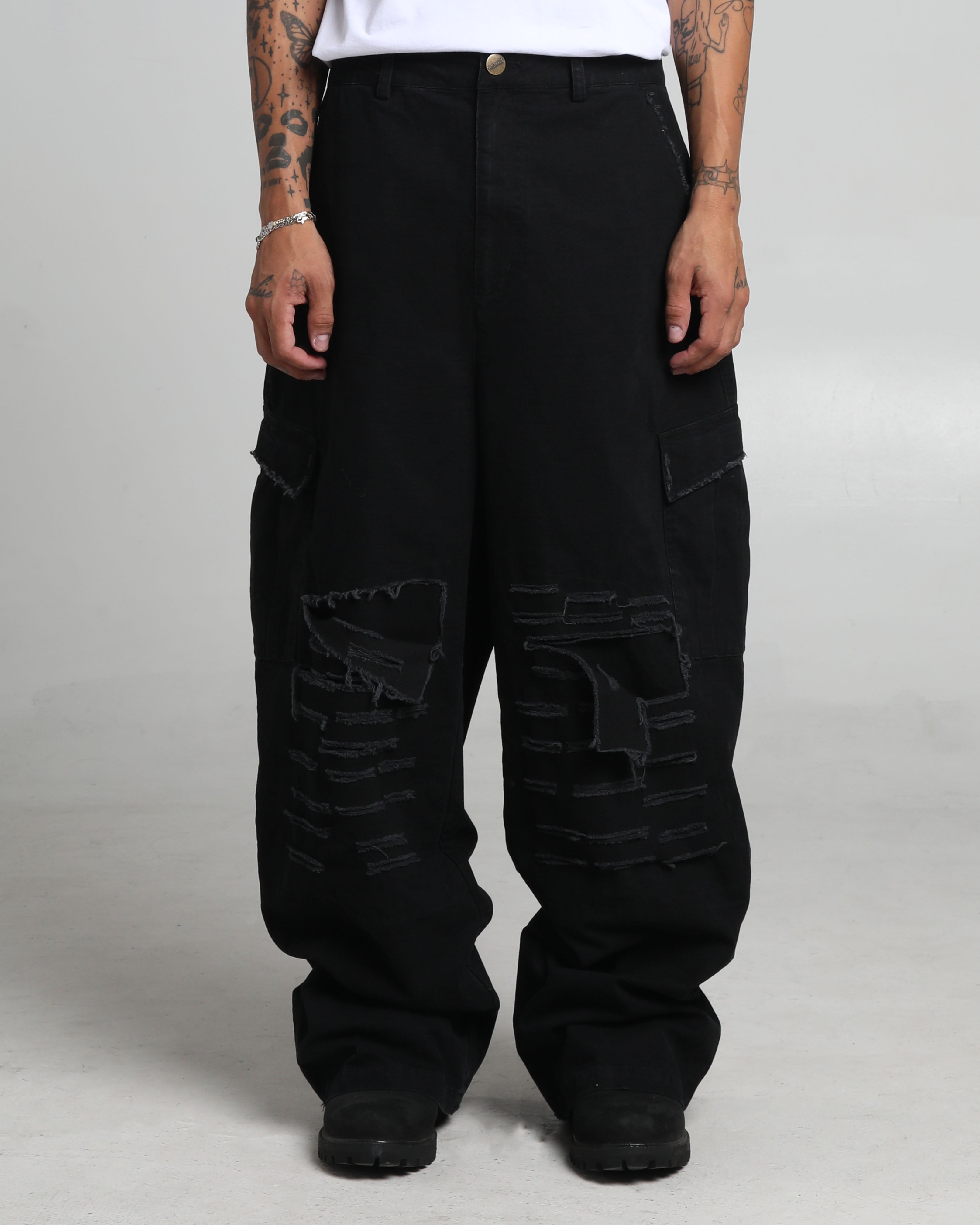 Shredded Cargo Pant