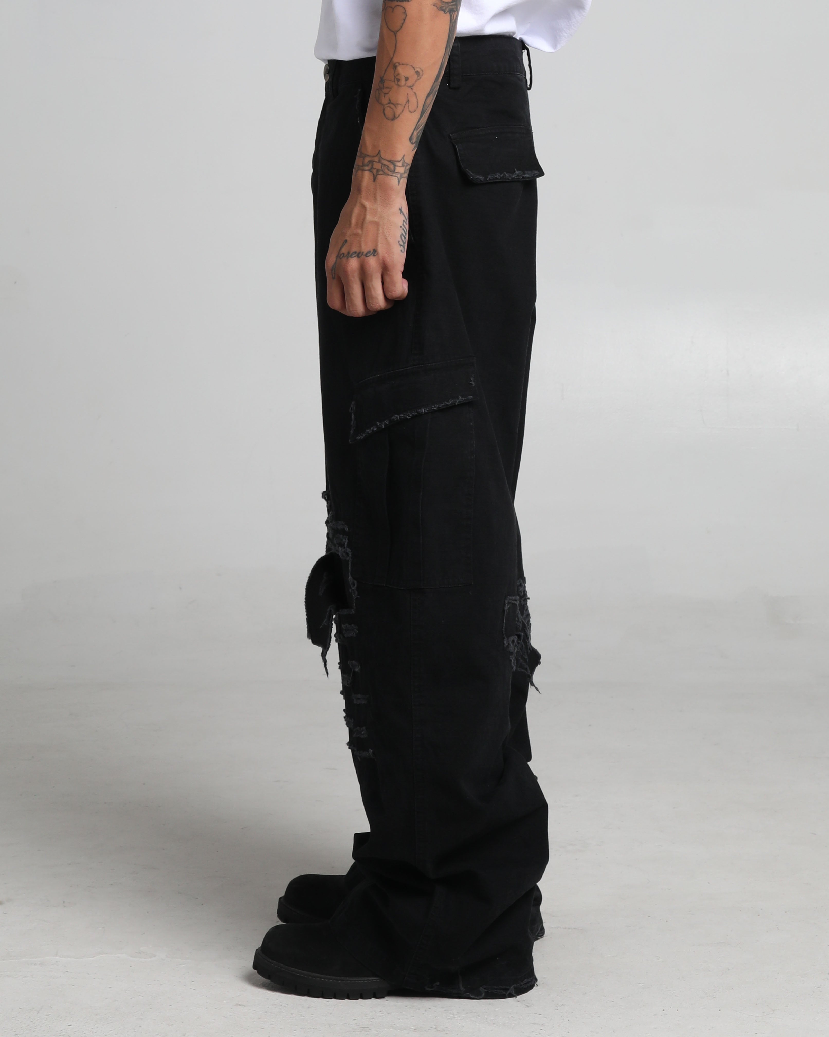 Shredded Cargo Pant